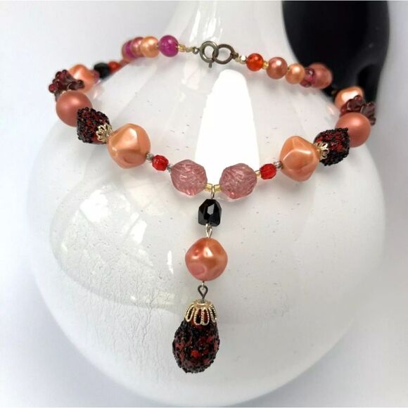 Red & Pink Glass Uranium wedding Cake - Picture 4 of 16